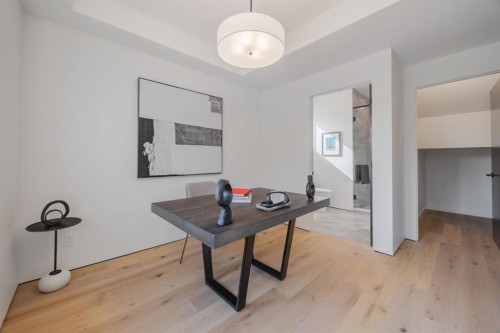 2311 13 Street Nw, Calgary, AB - Indoor Photo Showing Other Room