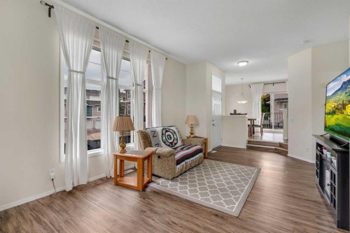 117 Mckenzie Towne Gate Se, Calgary, AB - Indoor