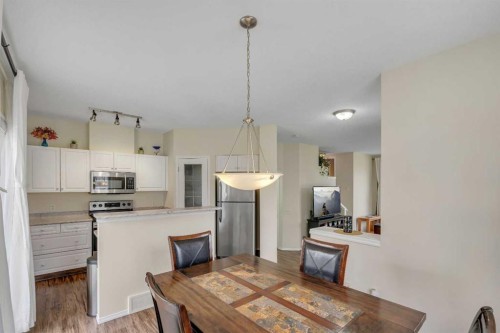 117 Mckenzie Towne Gate Se, Calgary, AB - Indoor