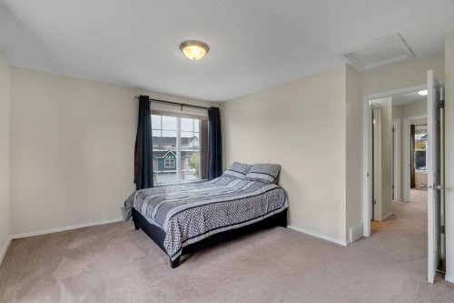 117 Mckenzie Towne Gate Se, Calgary, AB - Indoor Photo Showing Bedroom