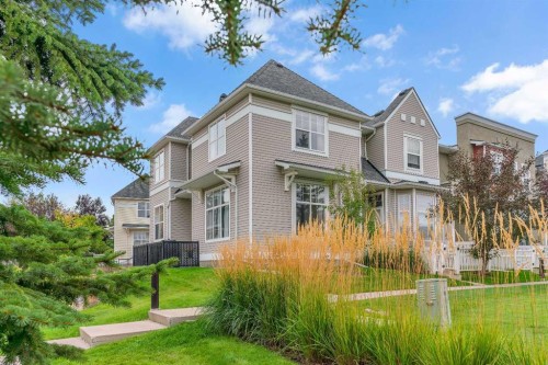 117 Mckenzie Towne Gate Se, Calgary, AB - Outdoor