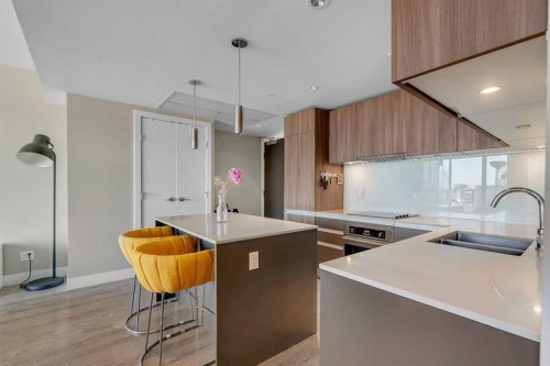 1501-1122 3 Street Se, Calgary, AB - Indoor Photo Showing Kitchen With Double Sink With Upgraded Kitchen