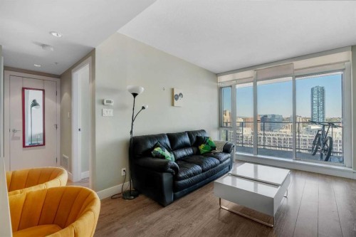 1501-1122 3 Street Se, Calgary, AB - Indoor Photo Showing Living Room