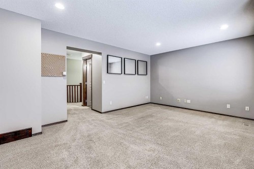 9 Cranwell Court Se, Calgary, AB - Indoor