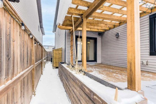 9 Cranwell Court Se, Calgary, AB - Outdoor With Exterior