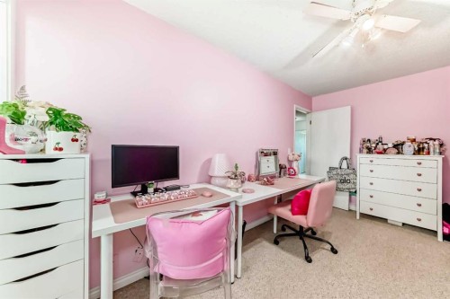 70-7205 4 Street Ne, Calgary, AB - Indoor Photo Showing Office