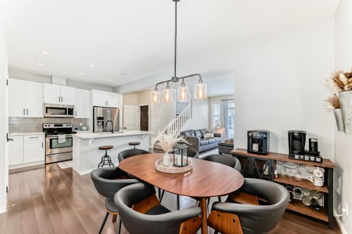 570 River Heights Crescent, Cochrane, AB - Indoor