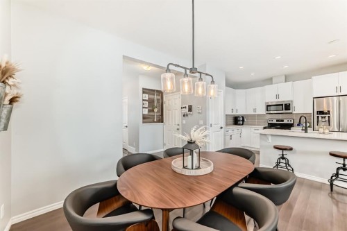 570 River Heights Crescent, Cochrane, AB - Indoor