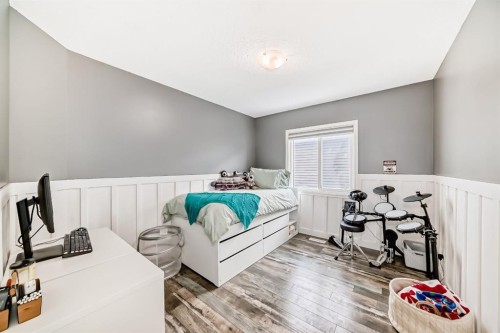 570 River Heights Crescent, Cochrane, AB - Indoor