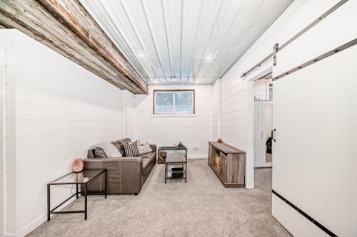 570 River Heights Crescent, Cochrane, AB - Indoor Photo Showing Other Room