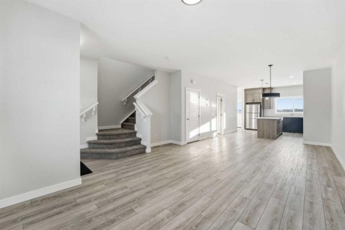 313 Cobblestone Gate Sw, Airdrie, AB - Indoor