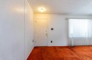 2618 46 Street Se, Calgary, AB  - Indoor Photo Showing Other Room 