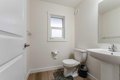 3222 Chinook Winds Drive Sw, Airdrie, AB - Indoor Photo Showing Bathroom
