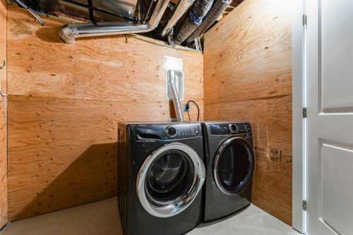 3222 Chinook Winds Drive Sw, Airdrie, AB - Indoor Photo Showing Laundry Room