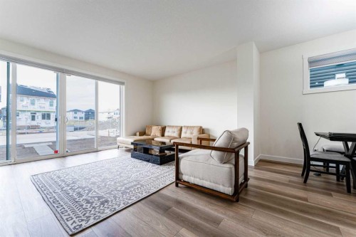 3222 Chinook Winds Drive Sw, Airdrie, AB - Indoor Photo Showing Living Room