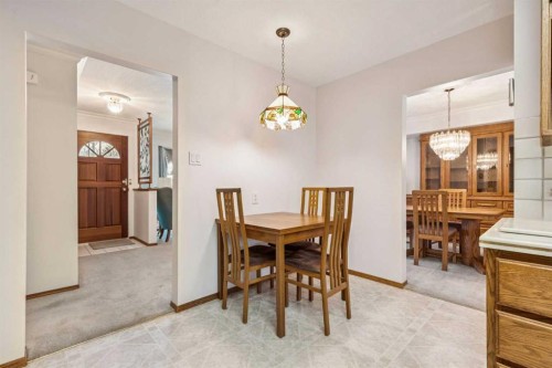 34 Atlanta Crescent Se, Calgary, AB - Indoor Photo Showing Dining Room