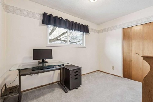 34 Atlanta Crescent Se, Calgary, AB - Indoor Photo Showing Office