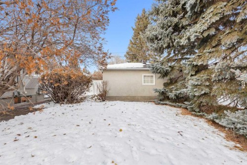 34 Atlanta Crescent Se, Calgary, AB - Outdoor