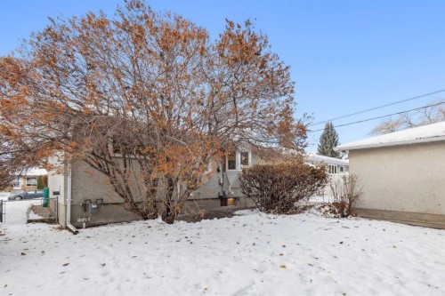 34 Atlanta Crescent Se, Calgary, AB - Outdoor