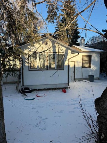5019 Vienna Drive Nw, Calgary, AB - Outdoor