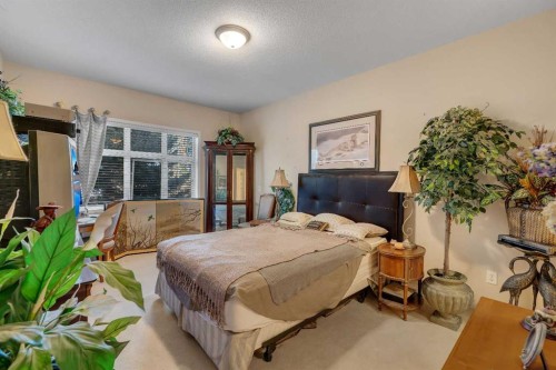 3206-3206 Lake Fraser Court Se, Calgary, AB - Indoor Photo Showing Bedroom