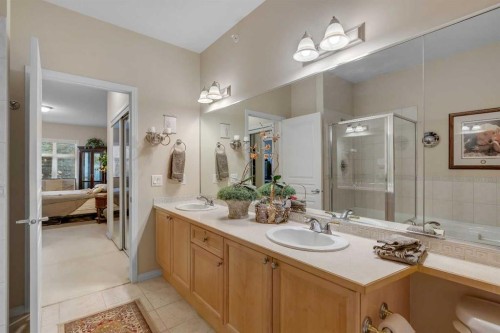 3206-3206 Lake Fraser Court Se, Calgary, AB - Indoor Photo Showing Bathroom