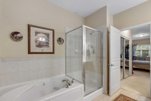 3206-3206 Lake Fraser Court Se, Calgary, AB - Indoor Photo Showing Bathroom