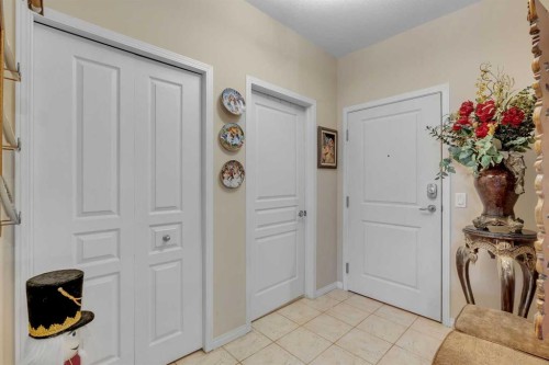 3206-3206 Lake Fraser Court Se, Calgary, AB - Indoor Photo Showing Other Room