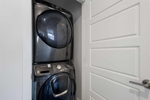 317 Masters Road Se, Calgary, AB - Indoor Photo Showing Laundry Room
