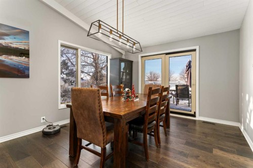434205 32 Street East, Rural Foothills County, AB - Indoor Photo Showing Dining Room