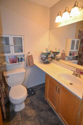152 Valley Meadow Close Nw, Calgary, AB - Indoor Photo Showing Bathroom