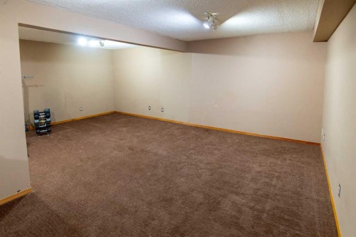152 Valley Meadow Close Nw, Calgary, AB - Indoor Photo Showing Other Room