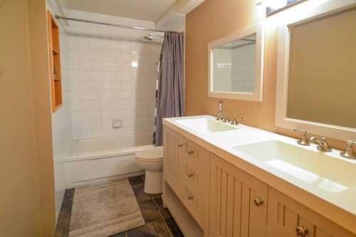 152 Valley Meadow Close Nw, Calgary, AB - Indoor Photo Showing Bathroom