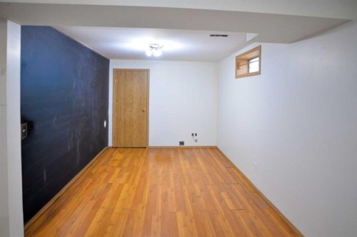 152 Valley Meadow Close Nw, Calgary, AB - Indoor Photo Showing Other Room