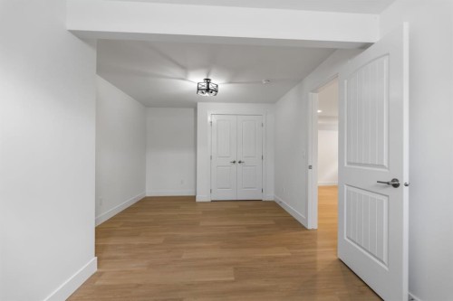 213 Tuscany  Ravine Close Nw, Calgary, AB - Indoor Photo Showing Other Room