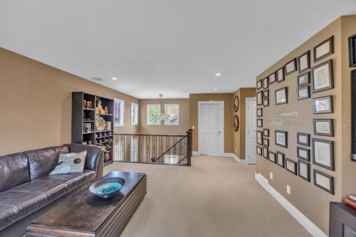 172 Panatella Crescent Nw, Calgary, AB - Indoor