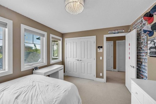 172 Panatella Crescent Nw, Calgary, AB - Indoor Photo Showing Bedroom