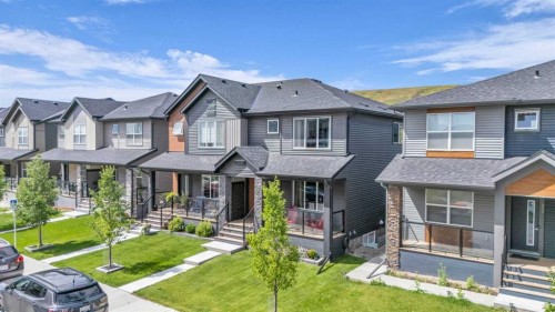 315 Wolf Creek Way Se, Calgary, AB - Outdoor With Facade