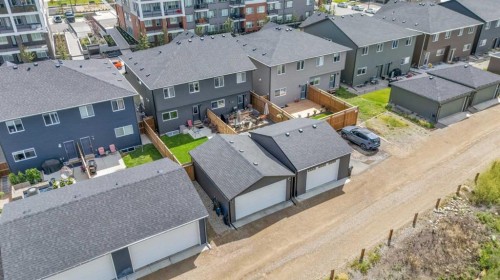 315 Wolf Creek Way Se, Calgary, AB - Outdoor