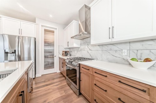 280 Precedence View, Cochrane, AB - Indoor Photo Showing Kitchen With Upgraded Kitchen