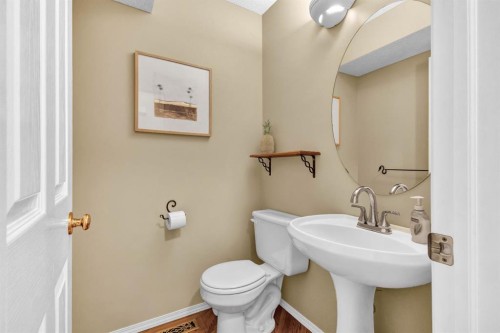 11137 Hidden Valley Drive Nw, Calgary, AB - Indoor Photo Showing Bathroom