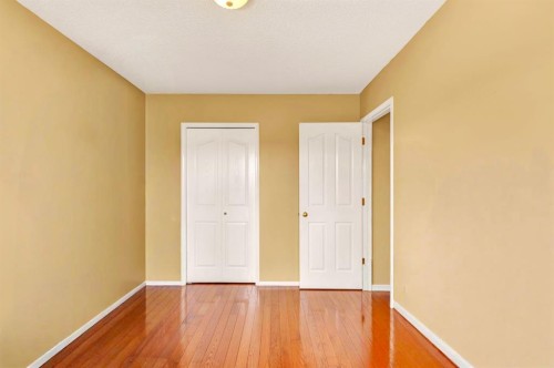 11137 Hidden Valley Drive Nw, Calgary, AB - Indoor Photo Showing Other Room