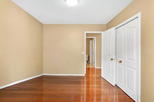 11137 Hidden Valley Drive Nw, Calgary, AB - Indoor Photo Showing Other Room