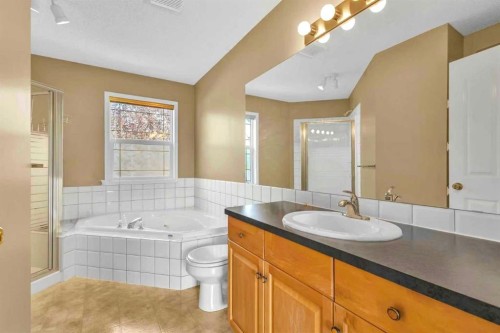 11137 Hidden Valley Drive Nw, Calgary, AB - Indoor Photo Showing Bathroom