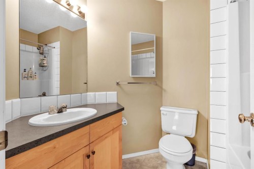 11137 Hidden Valley Drive Nw, Calgary, AB - Indoor Photo Showing Bathroom