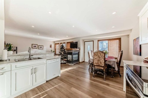 51 Everstone Boulevard Sw, Calgary, AB - Indoor