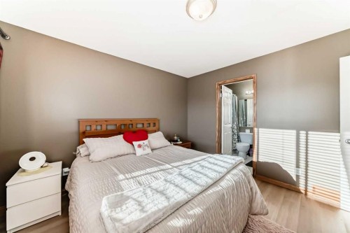51 Everstone Boulevard Sw, Calgary, AB - Indoor Photo Showing Bedroom