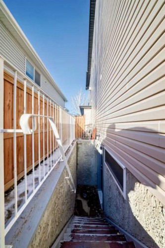 51 Everstone Boulevard Sw, Calgary, AB - Outdoor With Exterior