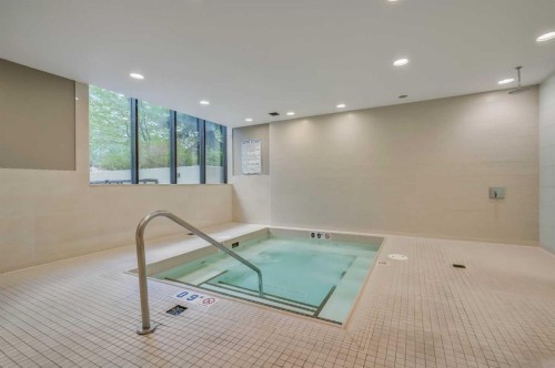 538-222 Riverfront Avenue Sw, Calgary, AB - Indoor Photo Showing Other Room