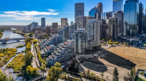 538-222 Riverfront Avenue Sw, Calgary, AB - Outdoor With View